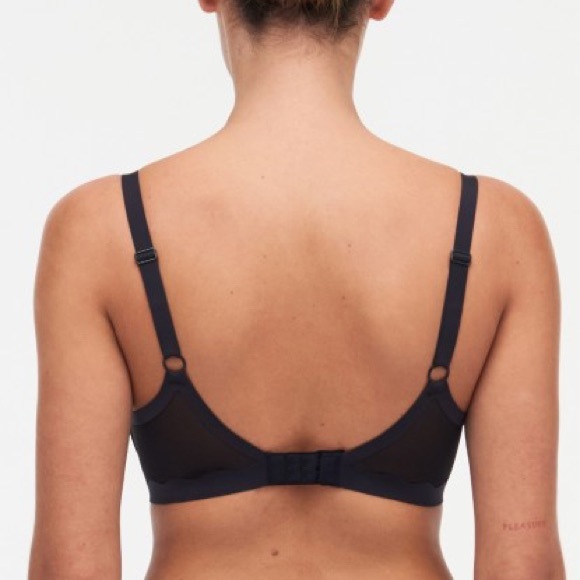 Chantelle Pure Light Unlined Bra 34DD - Picture 3 of 9